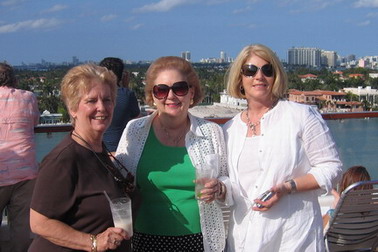 Andrea, Susan, Koni